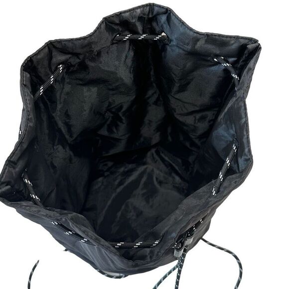 Pink by Victoria’s Secret Drawstring Duffel Bag NWT - Picture 6 of 10